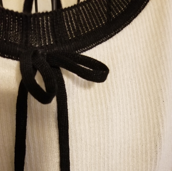 Dress - Picture 4 of 7